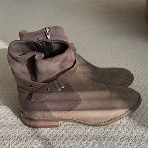 Clark Women's Brown Ankle Boots